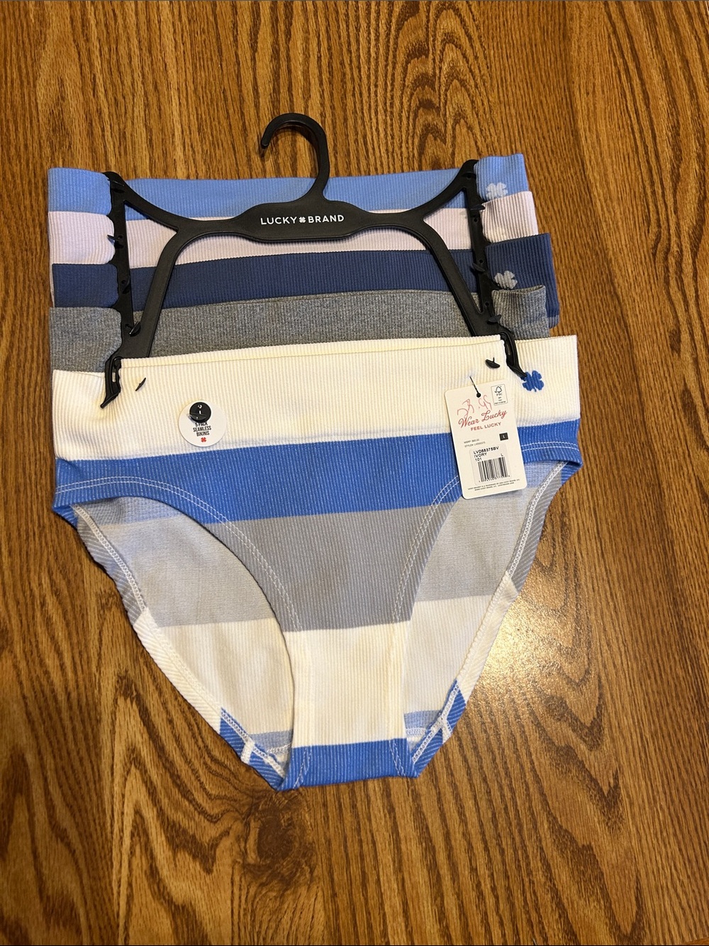 NWT 5 pack Lucky Brand ladies seamless bikinis size L 
nylon/polyester blend